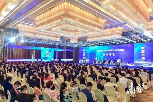 產(chǎn)業(yè)協(xié)同驅(qū)動(dòng)發(fā)展 汕頭在工業(yè)立市產(chǎn)業(yè)強(qiáng)市背景下成立紡織服裝產(chǎn)業(yè)協(xié)會(huì)的意義